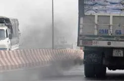 Do ùn tắc giao thông: Không khí thành phố có xấu đi? ảnh 2